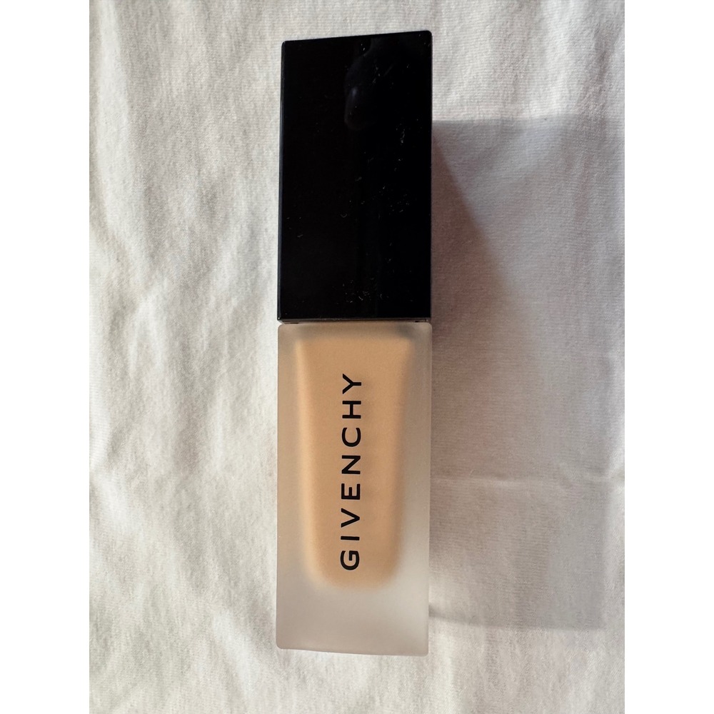 Givenchy Prisme Libre Skin-Caring Matte Foundation 4-N280 1oz 30ml New